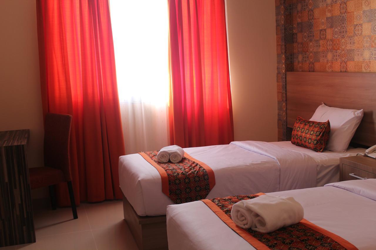 New D'Dhave Hotel Padang  Zewnętrze zdjęcie