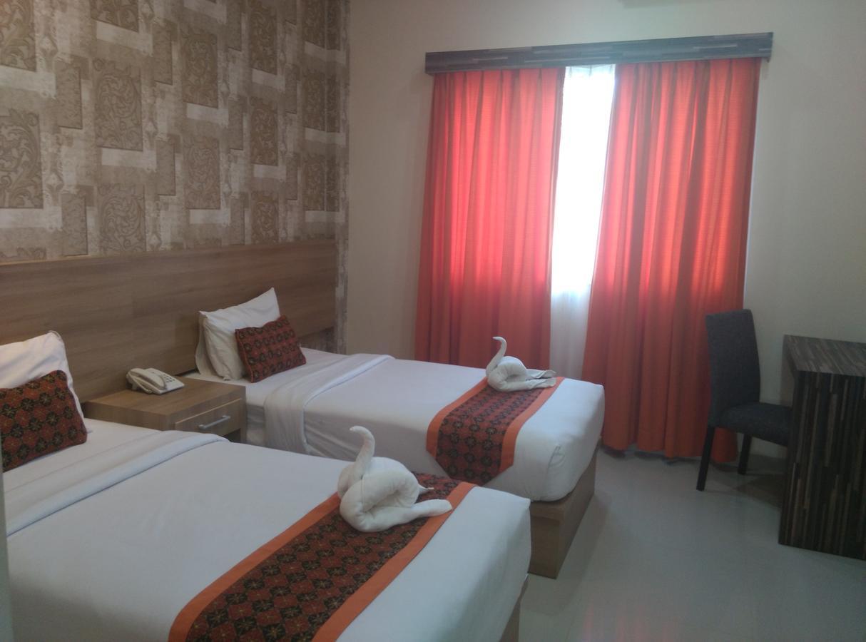 New D'Dhave Hotel Padang  Zewnętrze zdjęcie